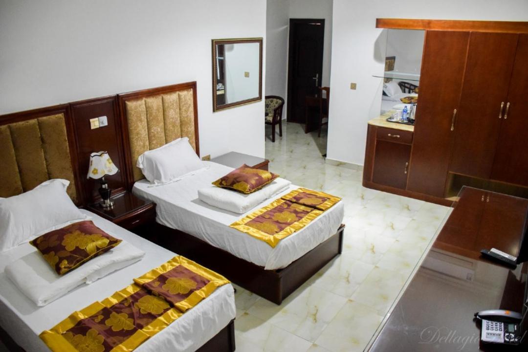 Dellagio Hotel Wa Ngoại thất bức ảnh